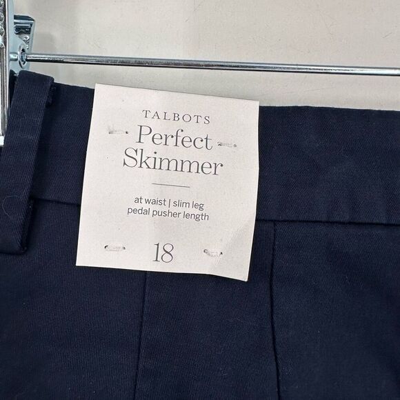 NWT Talbots Perfect Skimmer Blue Capri Pants Size 18 Button Hem XL Pedal Pusher - Picture 6 of 13